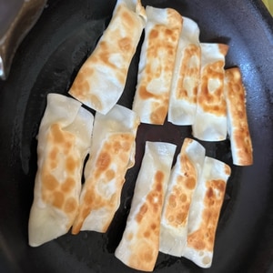 餃子の皮でチーズの包み揚げ★揚げ焼きで簡単